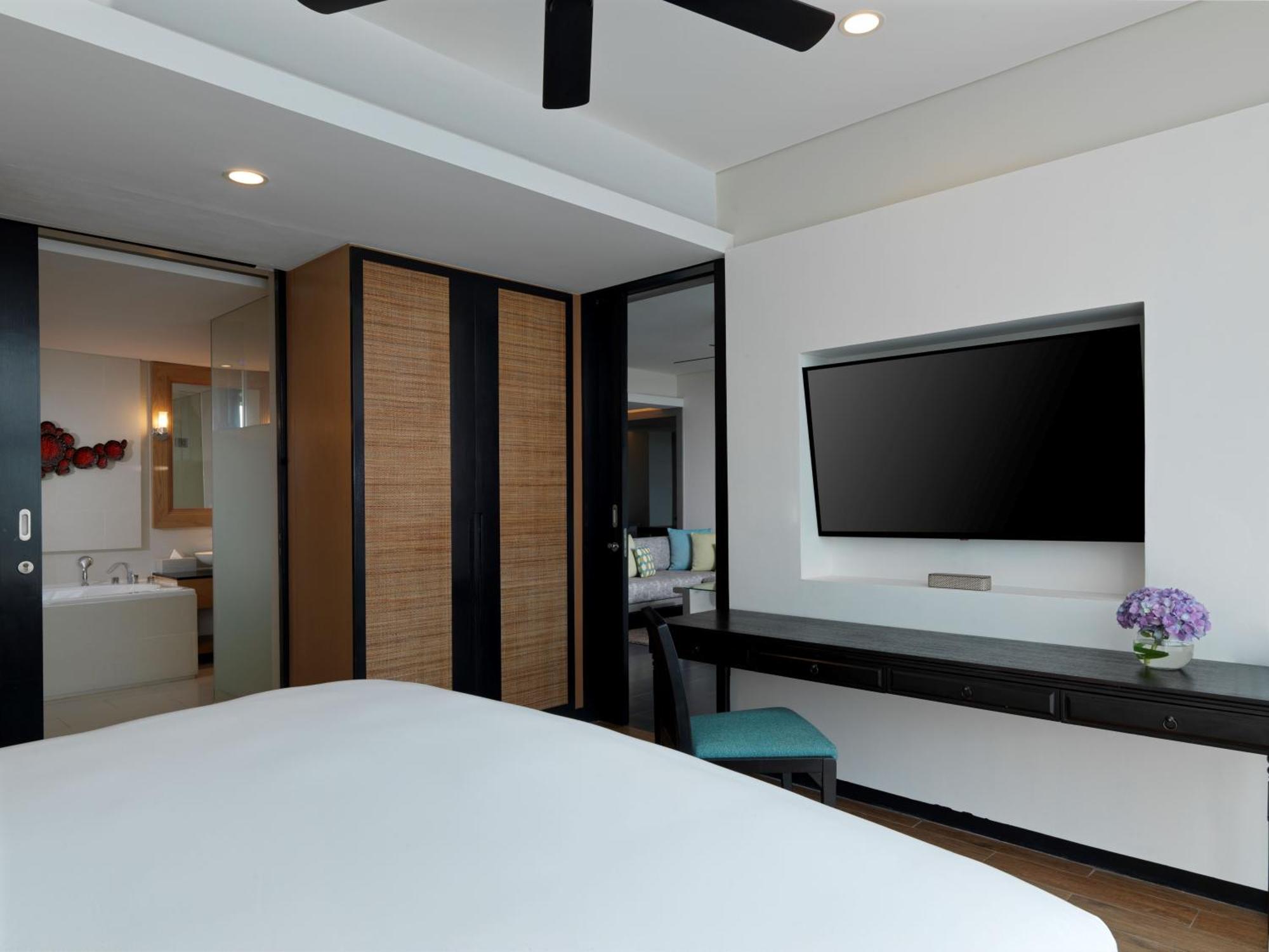 Avani Plus Mai Khao Phuket Suites Екстериор снимка