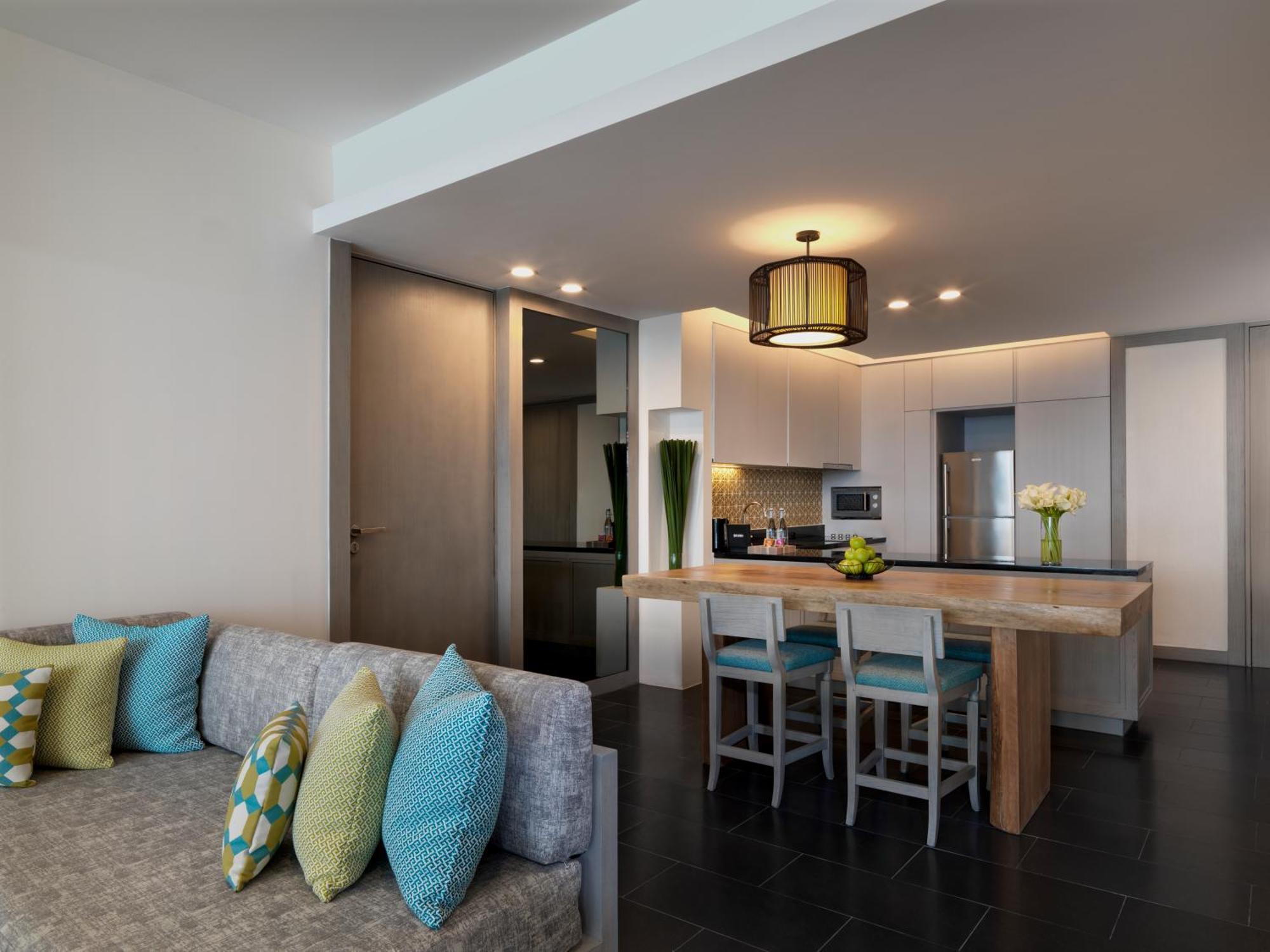 Avani Plus Mai Khao Phuket Suites Екстериор снимка