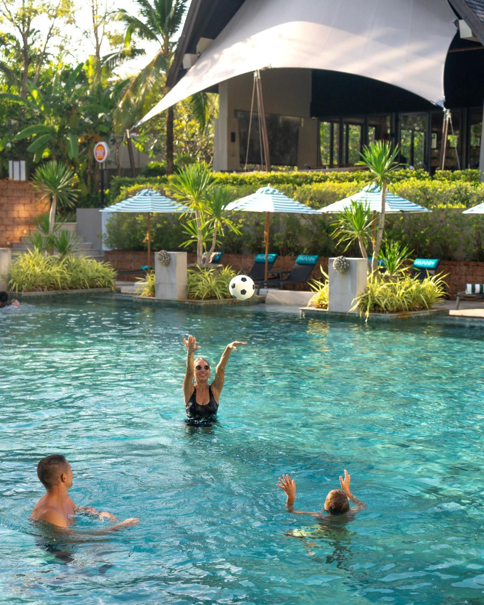 Avani Plus Mai Khao Phuket Suites Екстериор снимка